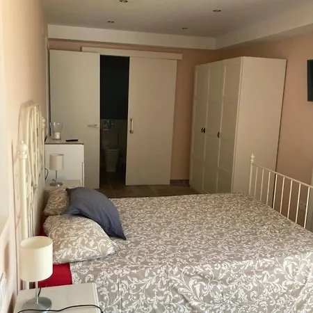 Casa Con Vista Y Jardin, A 20' De La Playa Holiday home Sant Cebria de Vallalta