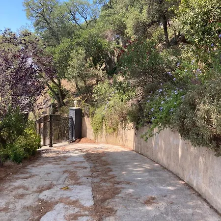 Casa Con Vista Y Jardin, A 20' De La Playa * Sant Cebria de Vallalta