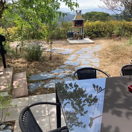 Casa Con Vista Y Jardin, A 20' De La Playa Holiday home *